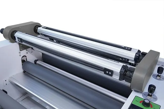 Laminadora neumática totalmente automática