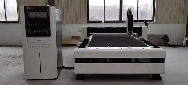Maquina de corte fibra laser