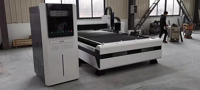 Maquina de corte fibra laser