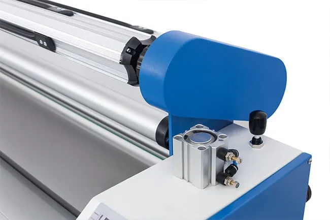 Máquina laminadora totalmente automática de 1680A y 1600mm