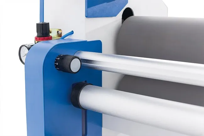 Máquina laminadora totalmente automática de 1680A y 1600mm
