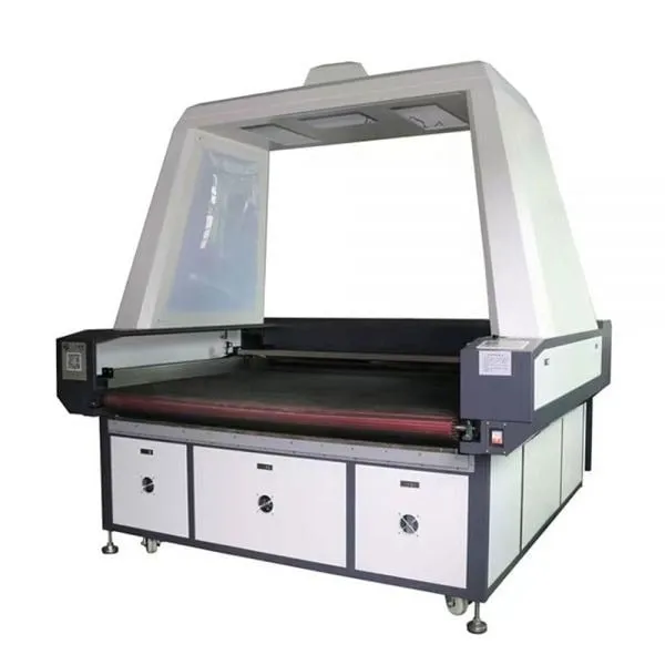 Cortadora láser de tela con cámara CCD