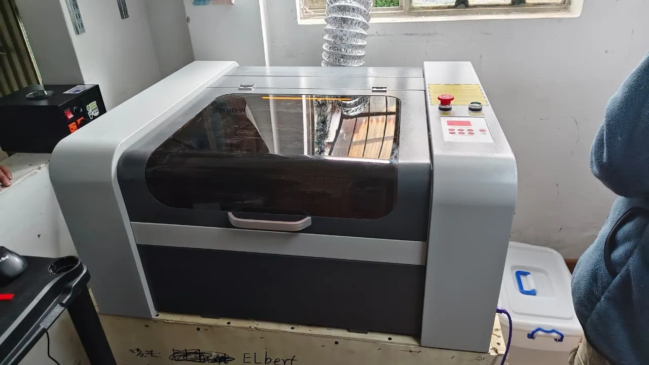 Maquina Laser 40x40 M3 50w