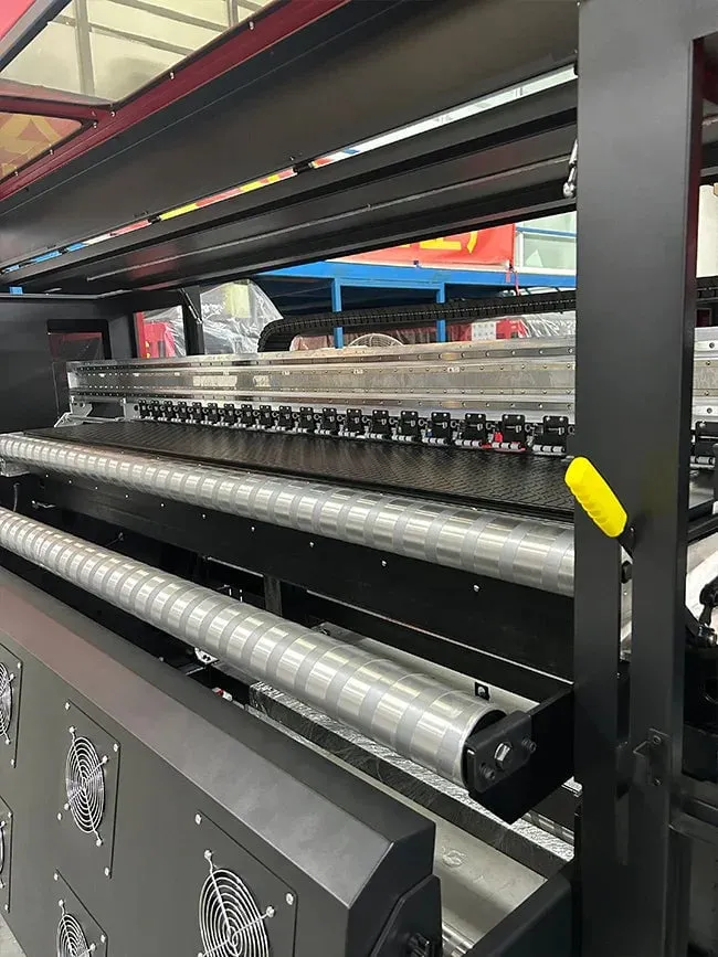Impresora de sublimación industrial de 1,9m para tejidos de fibra con 24 cabezales Epson I3200A1